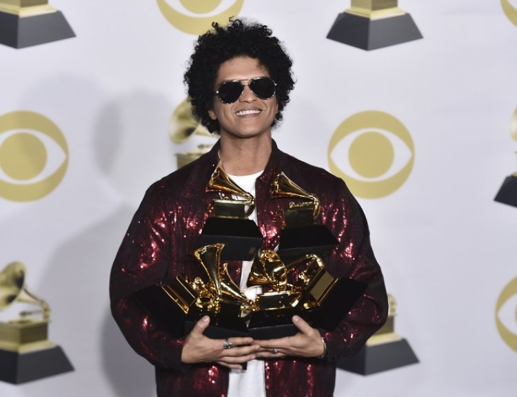 clanek_Despacito nezabodovalo, ceny Grammy ovládl Bruno Mars 
